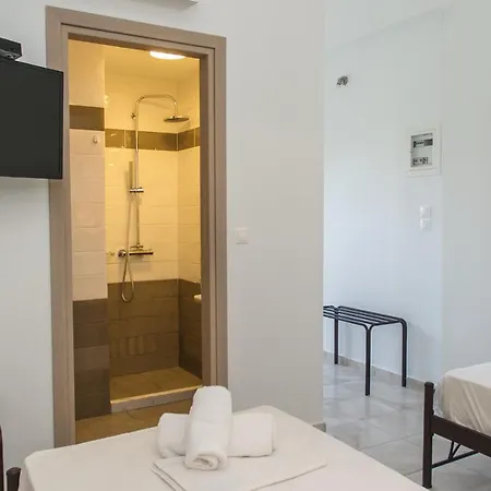 Tasos Rooms Aparthotel