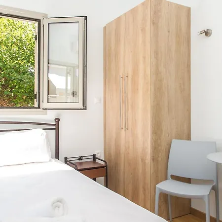 Tasos Rooms Aparthotel Kardhamili