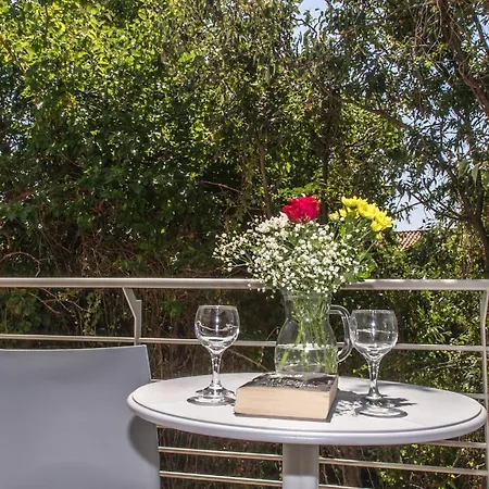 Tasos Rooms Aparthotel