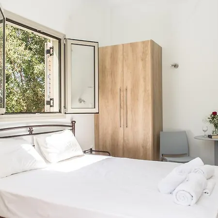 Tasos Rooms Aparthotel *