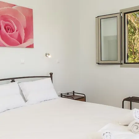 Tasos Rooms * Kardhamili