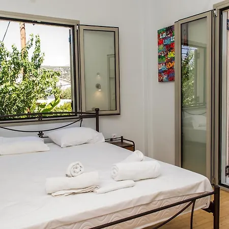 Tasos Rooms